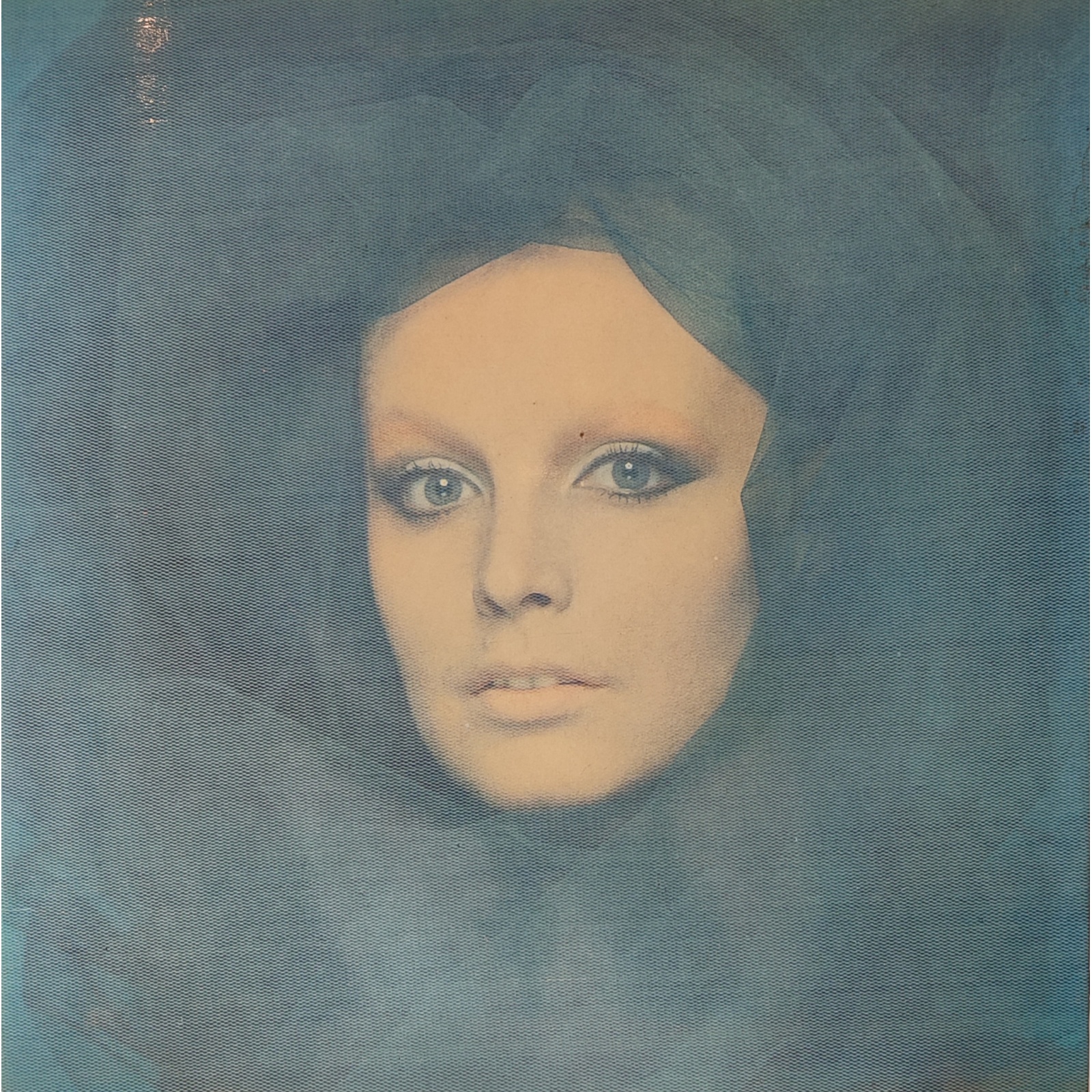 Patty Pravo - Per aver visto un uomo piangere e soffrire Dio si trasformò in musica e poesia Patty Pravo - Per aver visto un uomo piangere e soffrire Dio si trasformò in musica e poesia