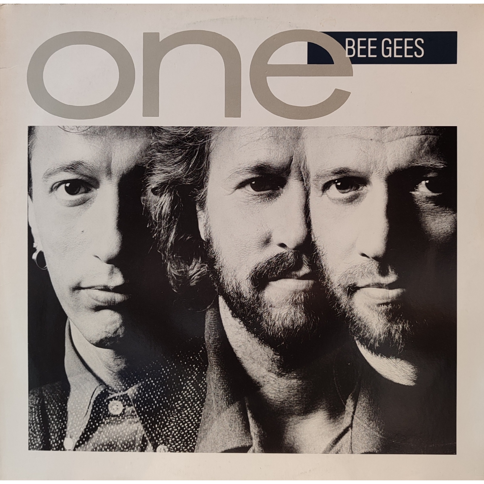 Bee Gees - One, prima edizione tedesca in vinile di seconda mano Bee Gees - One, prima edizione tedesca in vinile di seconda mano