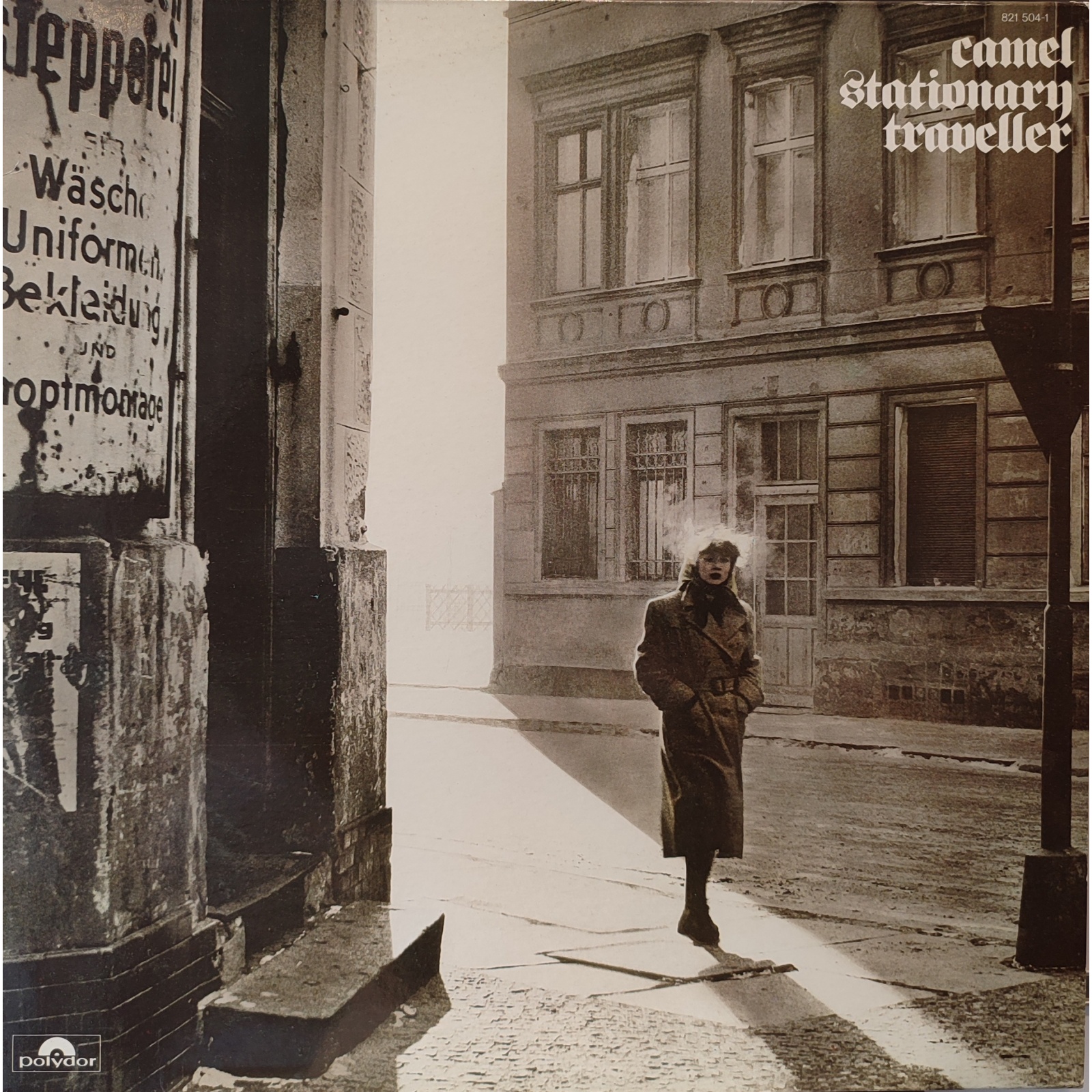 Camel - Stationary traveller. Prima edizione francese in vinile di seconda mano. Camel - Stationary traveller. Prima edizione francese in vinile di seconda mano.